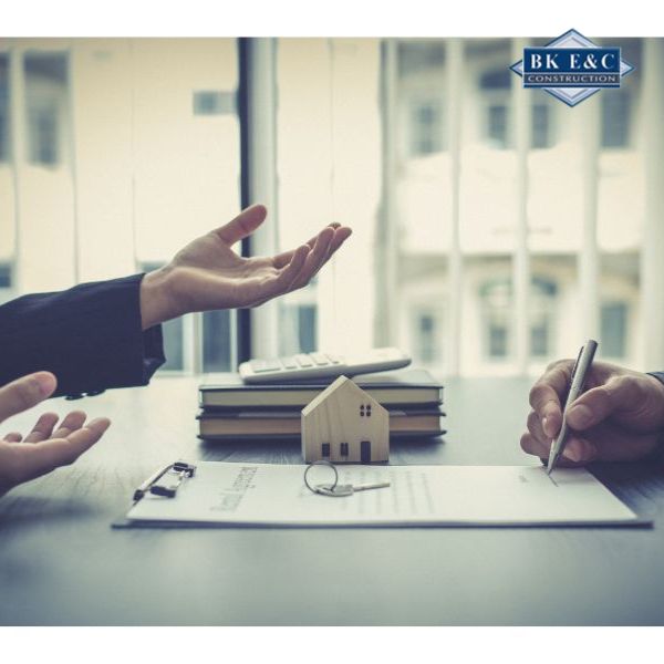 Quy trình xử lý tranh chấp công trình gồm rà soát hồ sơ, kiểm định độc lập và giải quyết theo thỏa thuận