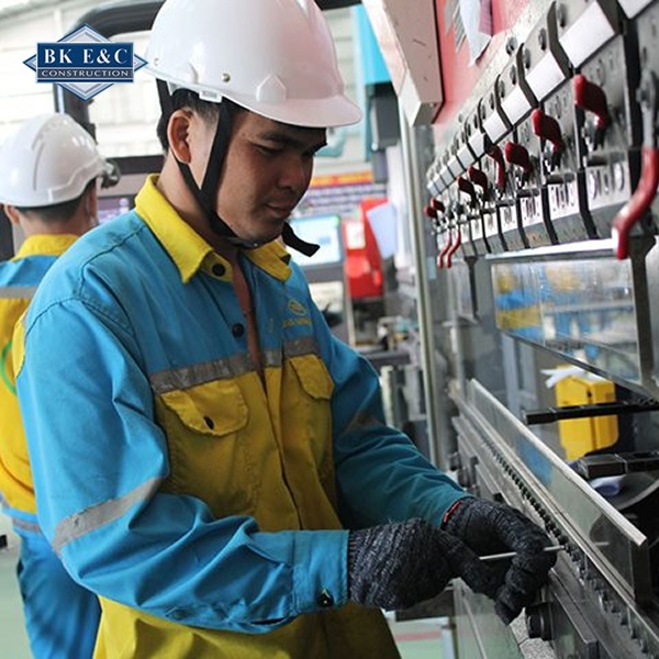 Kiểm định an toàn kỹ thuật thiết bị giúp doanh nghiệp tuân thủ quy định nghiêm ngặt