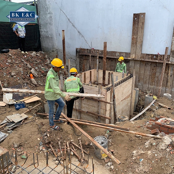 Images of construction supervision services at the construction site