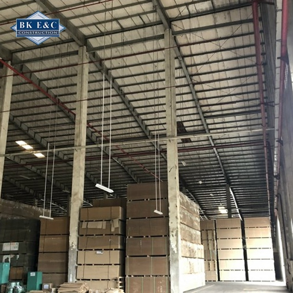 Bách Khoa thực hiện kiểm định nhà xưởng solar 
