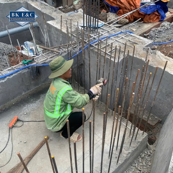 Giám sát thi công nhà ở giúp đảm bảo an toàn lao động và chất lượng công trình