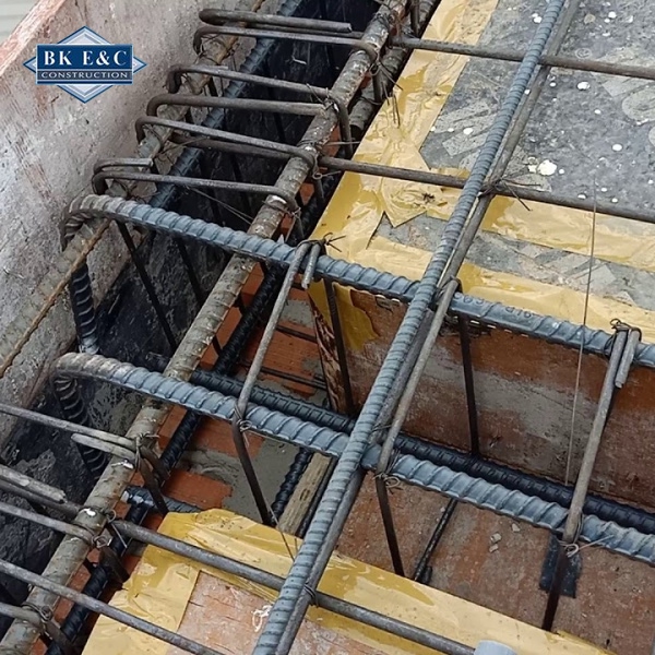 Gia cường thép dầm là quá trình tăng cường khả năng chịu lực của dầm.