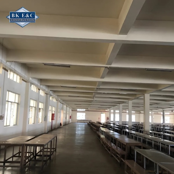 Hiện trạng bên trong nhà xưởng - dự án kiểm định của Bách Khoa