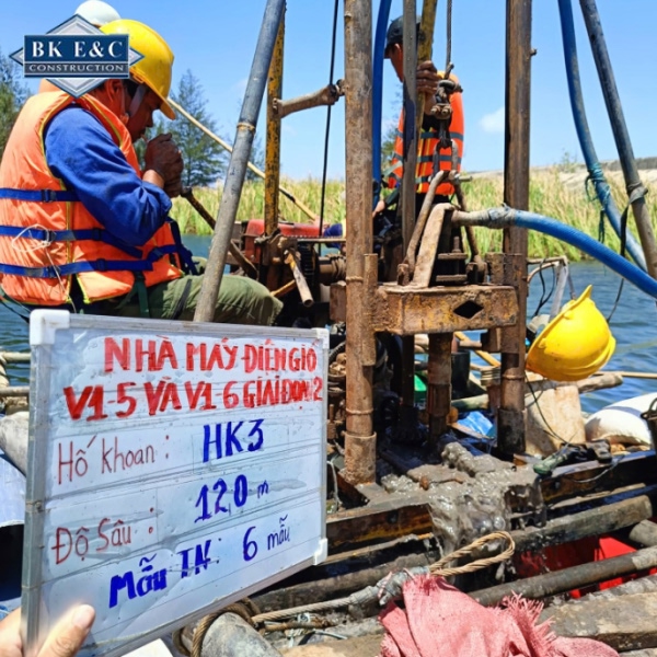 Khảo sát địa chất nhà máy điện gió lập phương án, định vị mũi khoan chính xác