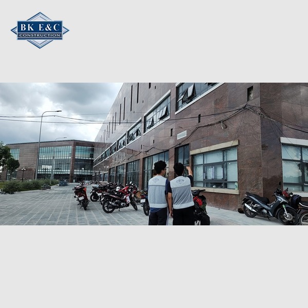 Quy trình thi công dán sợi carbon gia cường kết cấu chuẩn kỹ thuật nghiêm ngặt, đảm bảo độ bám dính siêu bền
